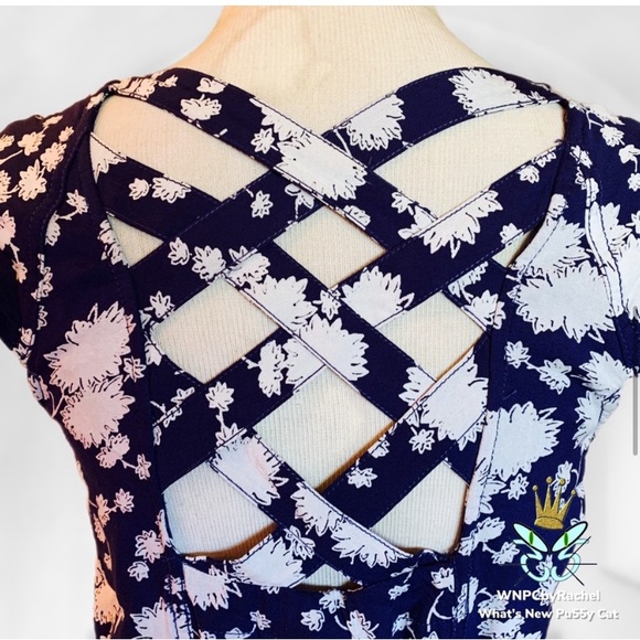 1190s style Maeve Anthropologie Floral lattice back maxi dress. - Picture 6 of 8